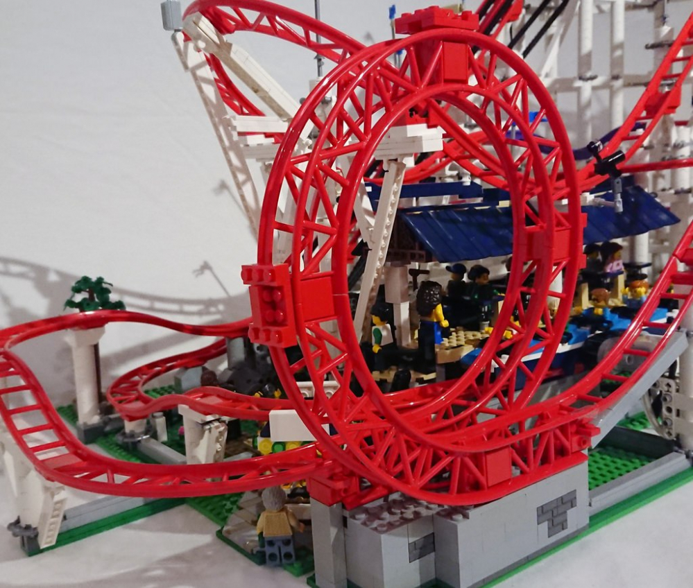 ora-potete-ricreare-il-loop-col-set-lego-del-roller-coaster-lega-nerd