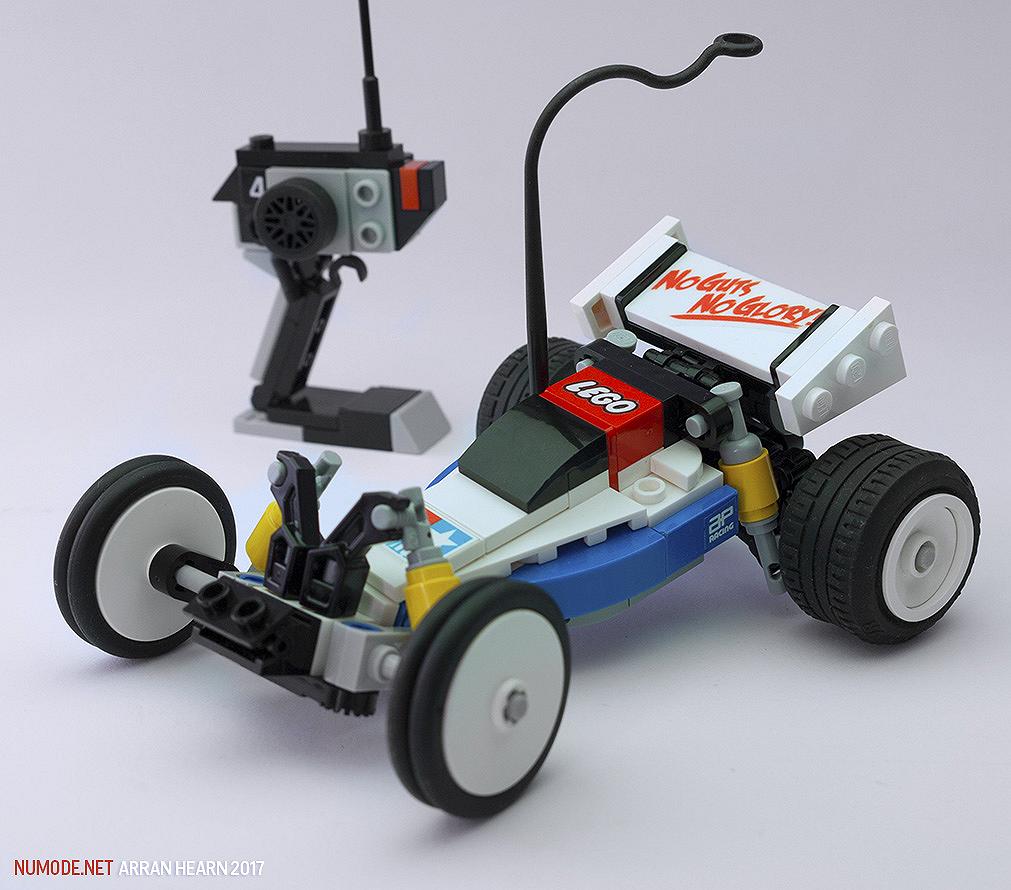 Il modellino della Tamiya radiocomandata in LEGO