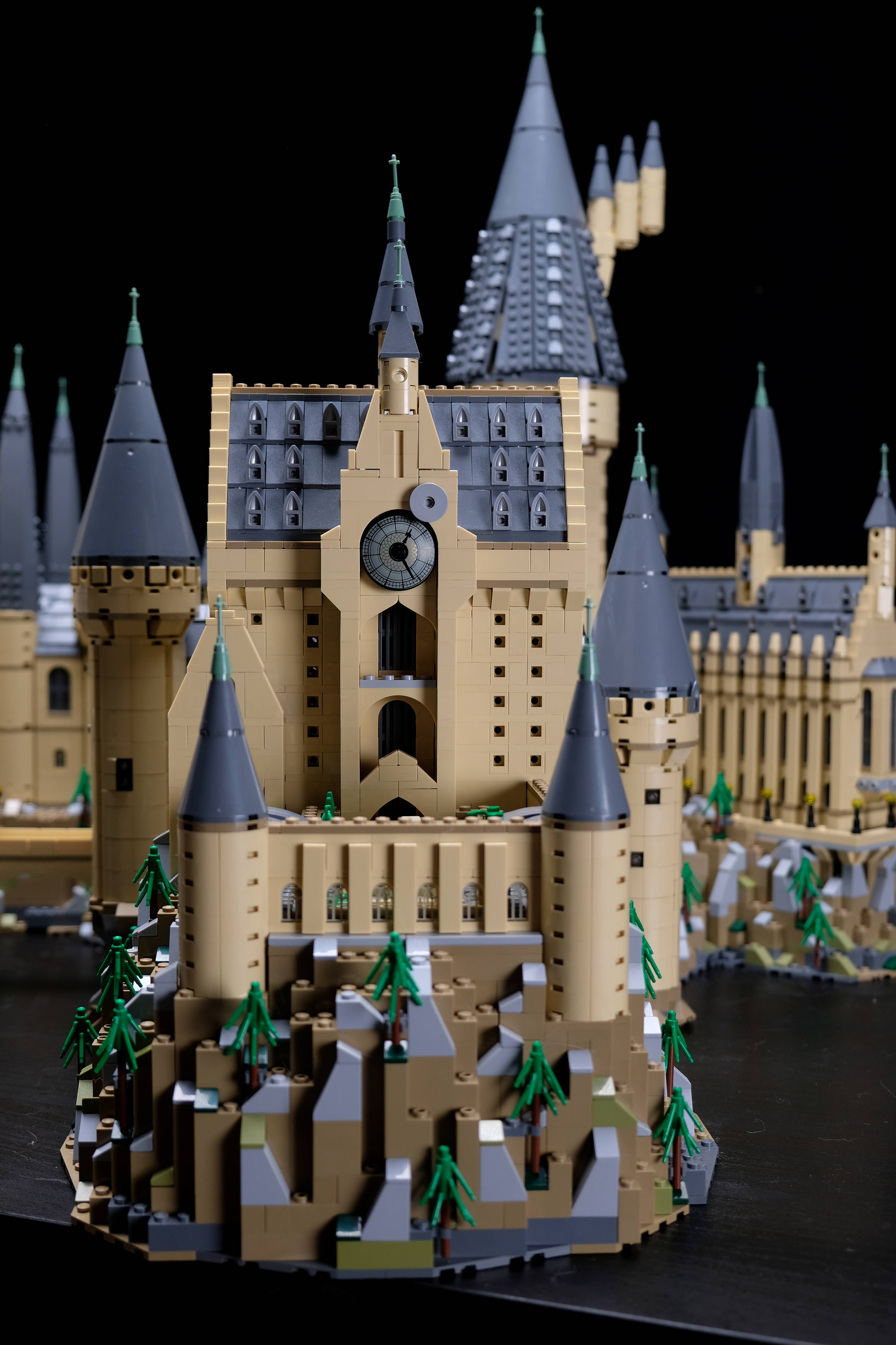 Il Castello di Hogwarts LEGO in formato extra-large