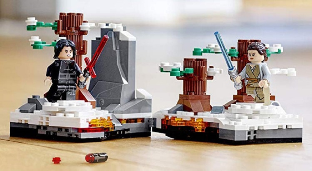 Svelato da Amazon Italia il set LEGO 75236 Duel on Starkiller Base