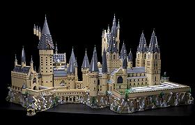 Il Castello di Hogwarts LEGO in formato extra-large