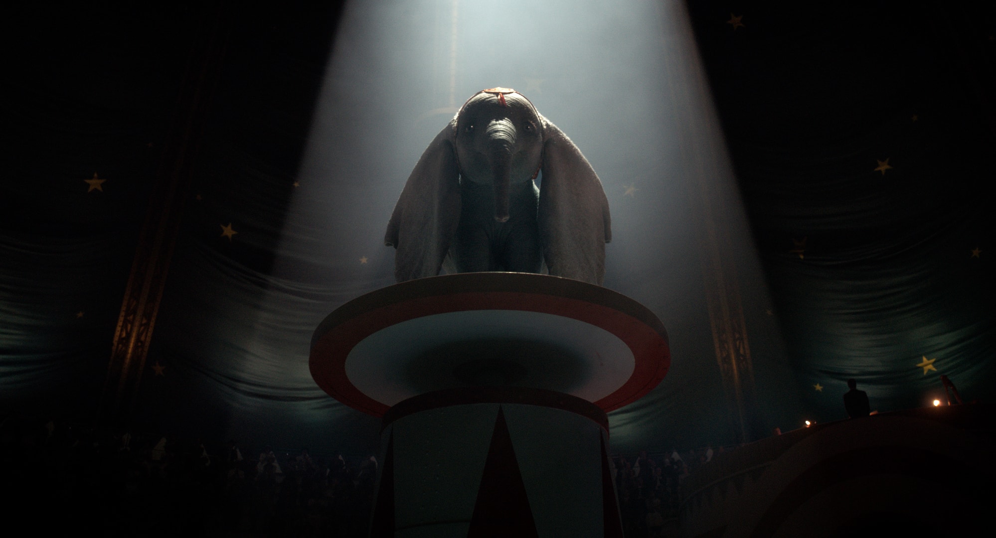 Tim Burton sulla Disney: "Ero come Dumbo, dovevo fuggire da quell'orribile circo"