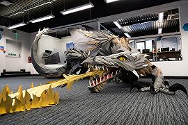 Un Drago gigante in carta ispirato a Game of Thrones negli uffici di Viking