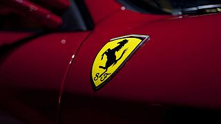 Ferrari presenterà una nuova supercar ibrida entro la fine di maggio