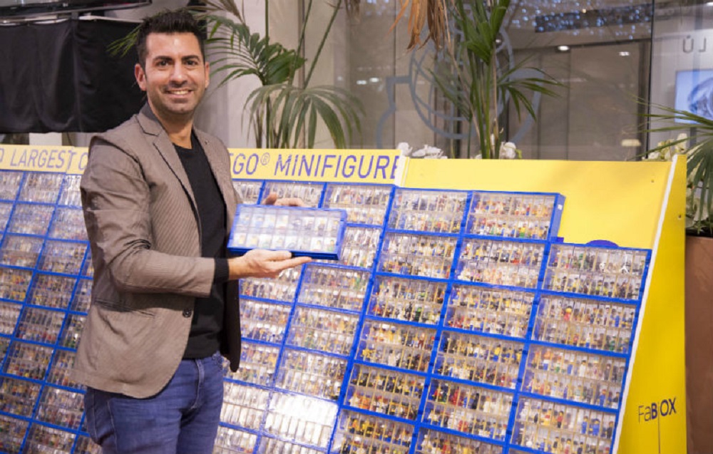 Fabio Bertini è il nuovo detentore del Guinness World Record per il maggior numero di Minifigure LEGO possedute