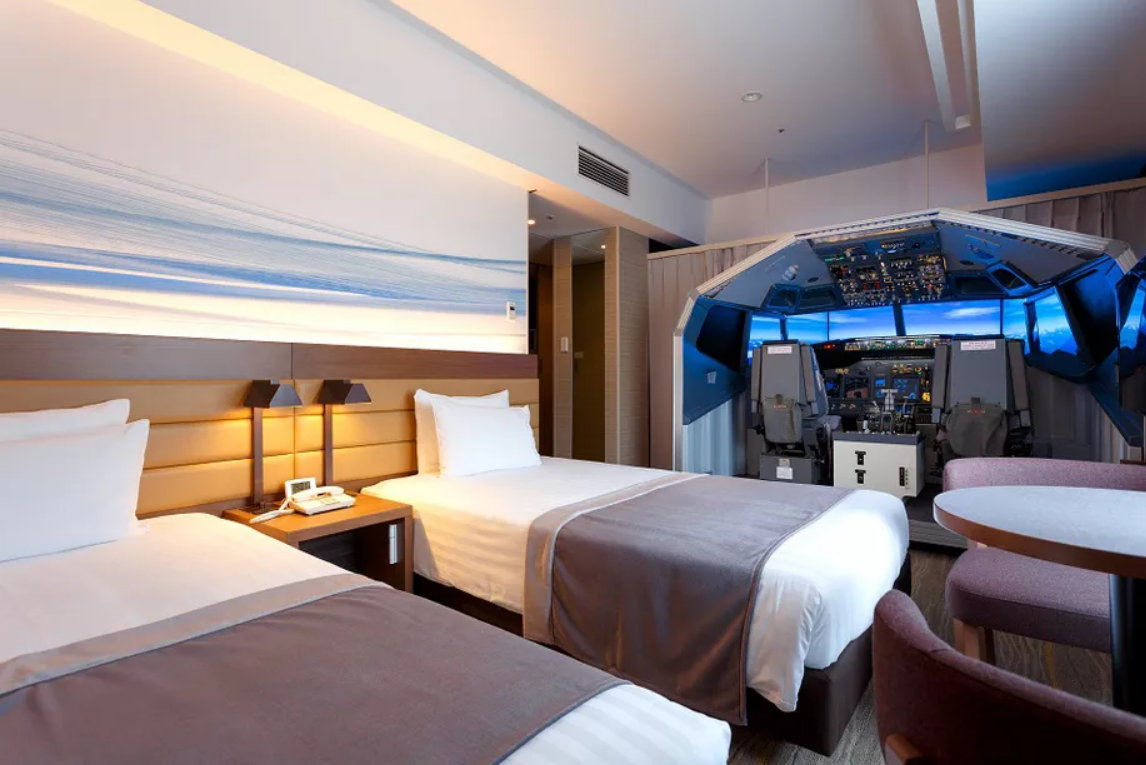 L'hotel giapponese che ha un simulatore di volo dentro una suite