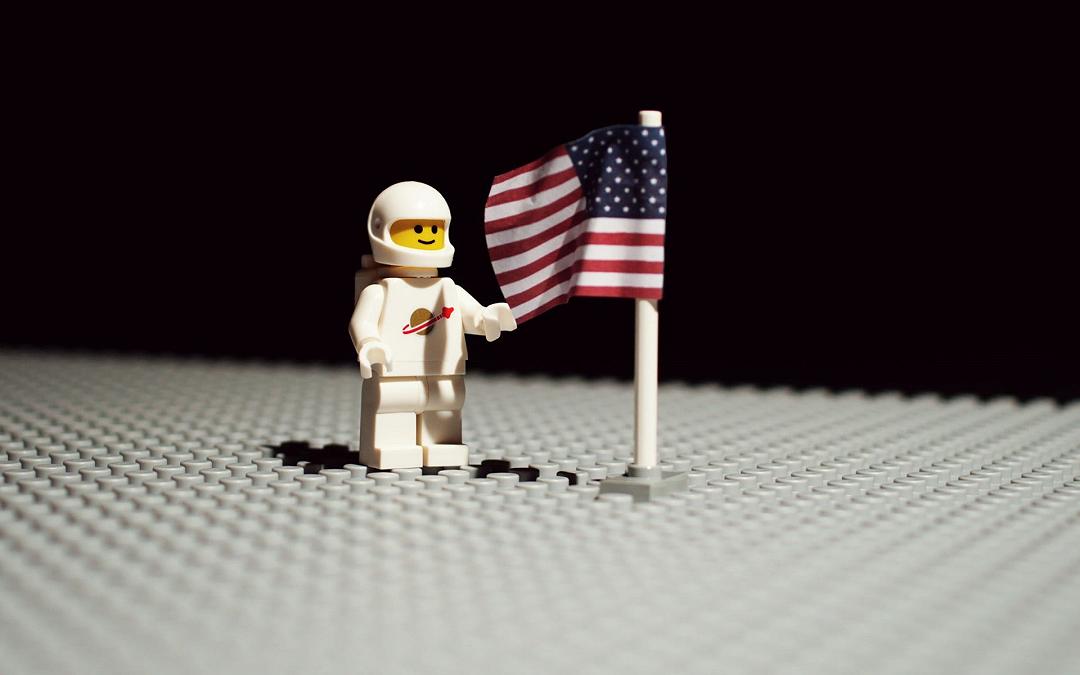 Un designer della LEGO ha raccontato com’è lavorare con la NASA