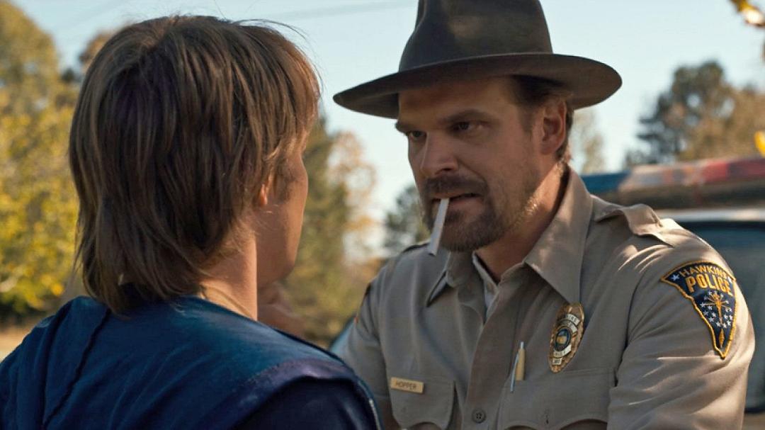 Troppe sigarette in Stranger Things: Netflix promette di rimediare