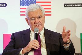 Newt Gingrich: “gli USA creino un premio da 2 miliardi per la prima azienda che costruirà una base lunare”