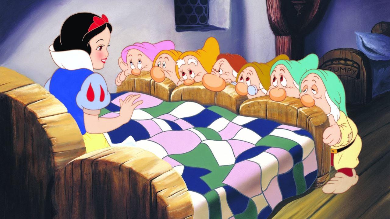 Biancaneve e i sette nani: la Disney si difende dalle accuse di Peter Dinklage