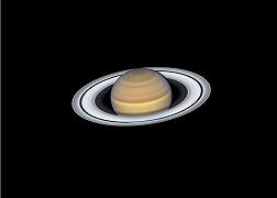 L’eleganza di Saturno nelle immagini di Hubble