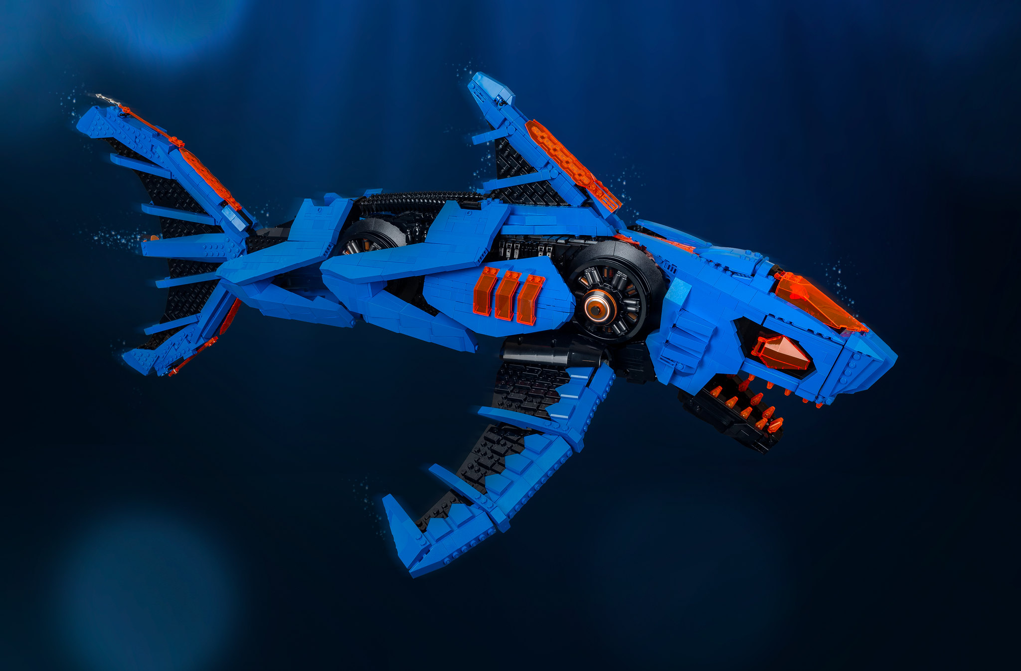 L’astronave LEGO a tema Aquashark di Chris e Markus