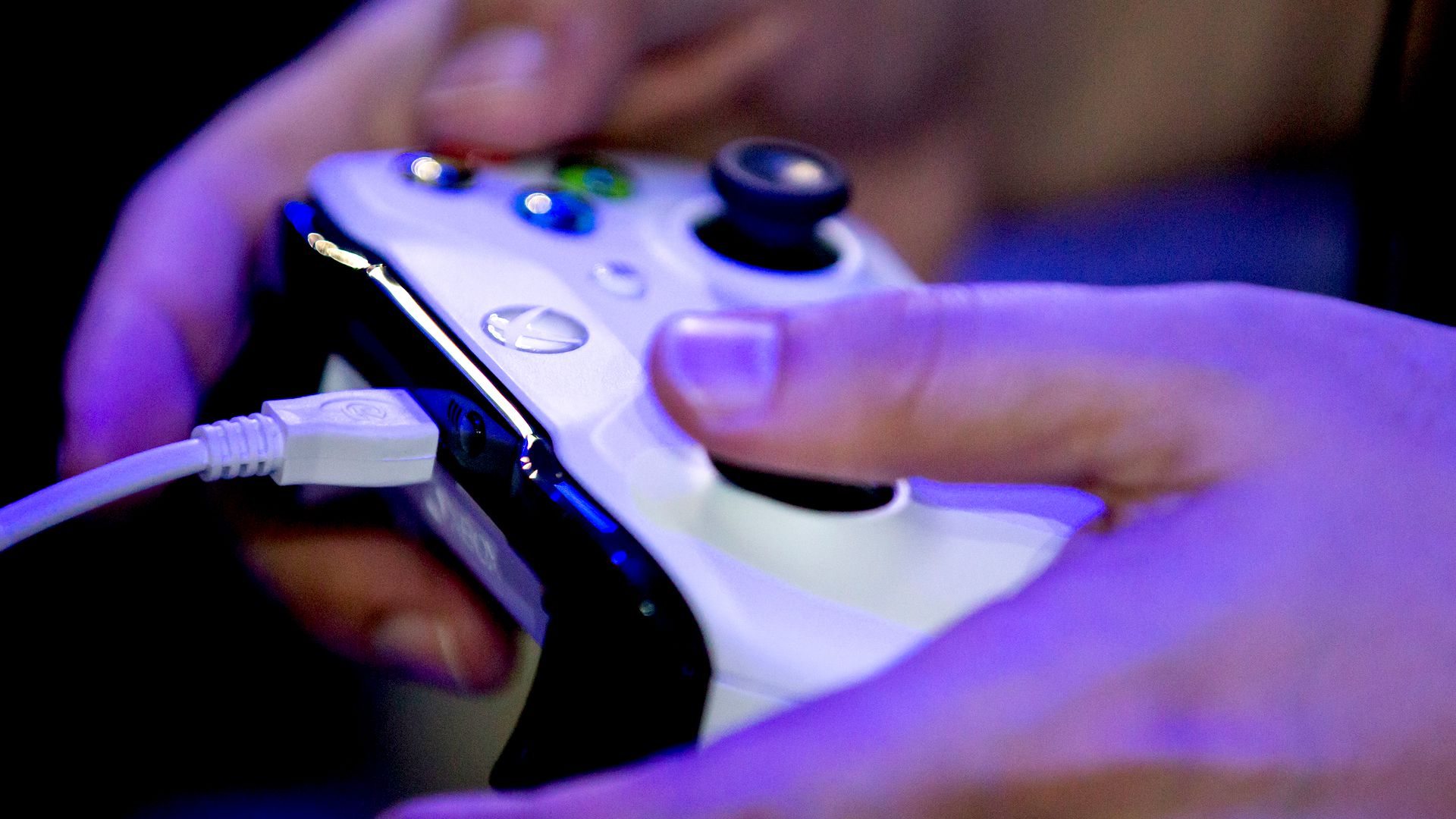 Microsoft vuole censurare in tempo reale le parolacce nelle chat di Xbox Live