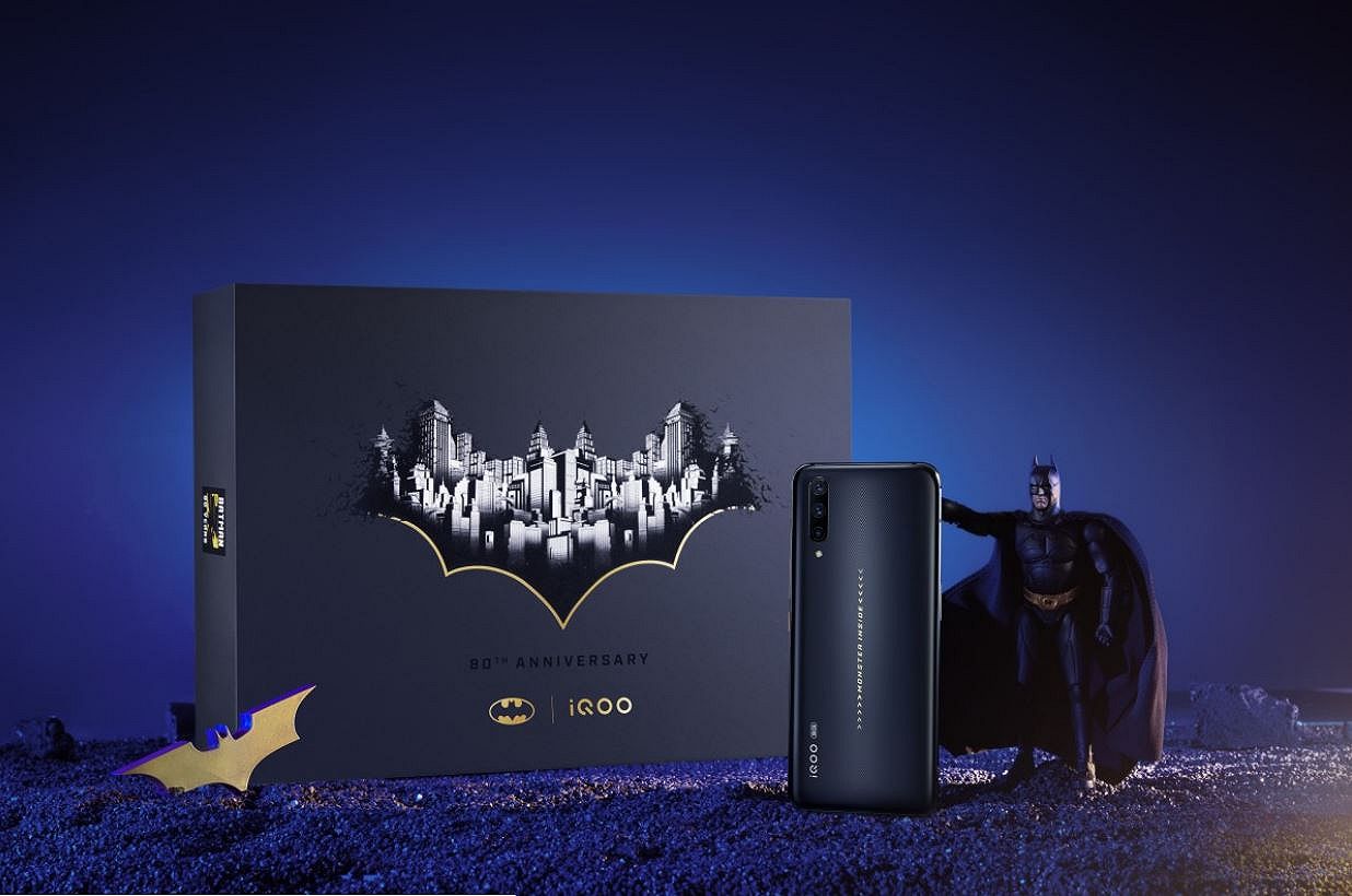Il Vivo iQOO Pro 5G dedicato agli 80 anni di Batman