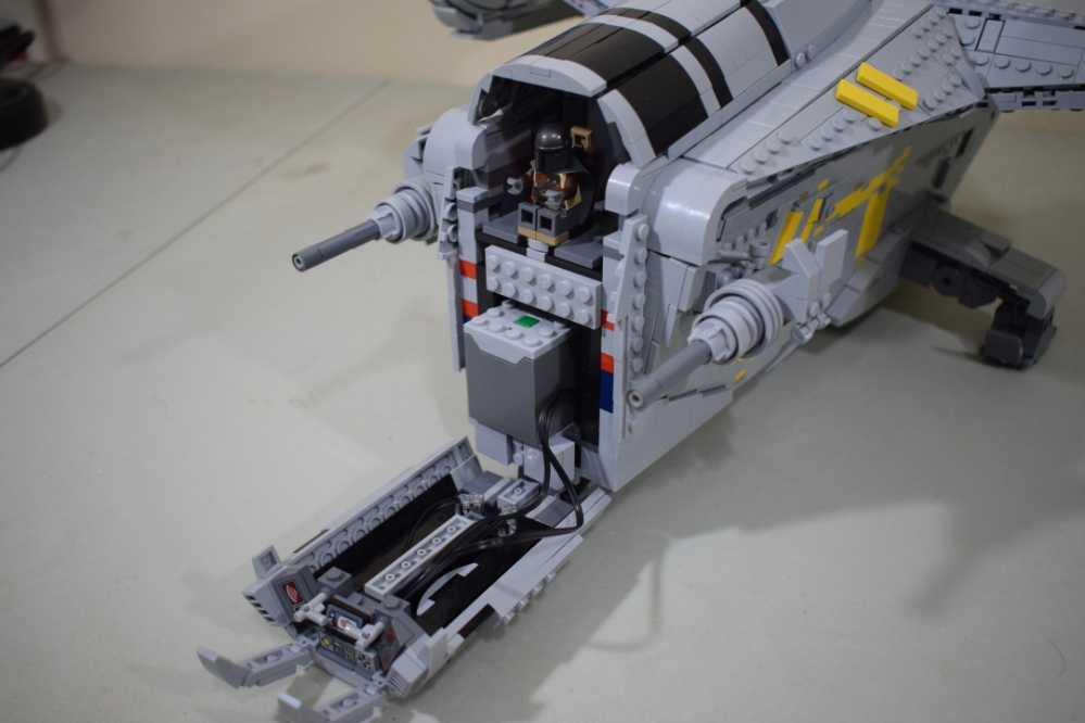 mini lego mandalorian ship