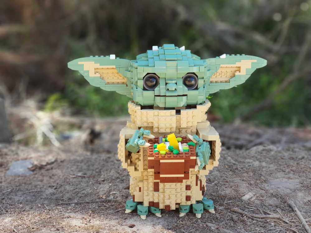 La MOC LEGO di Baby Yoda creata dal set LEGO Star Wars 75255 Yoda