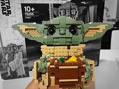 La MOC LEGO di Baby Yoda creata dal set LEGO Star Wars 75255 – Yoda