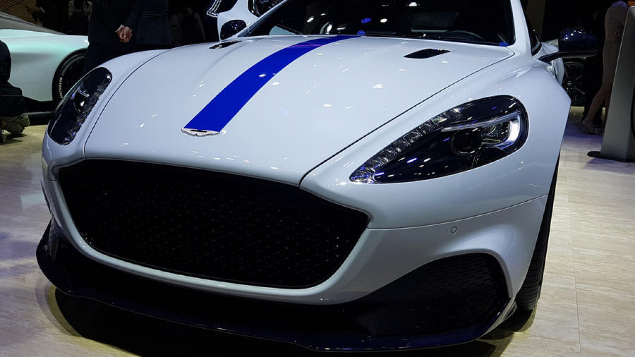 Aston Martin ha cancellato la Rapide E, doveva essere la prima EV del brand