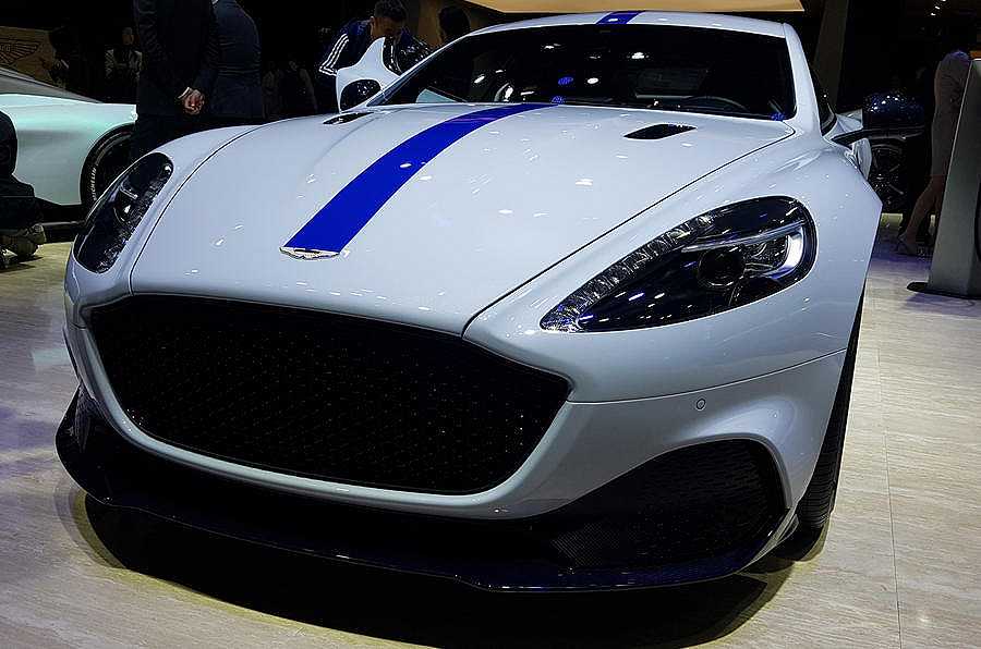 Aston Martin ha cancellato la Rapide E, doveva essere la prima EV del brand