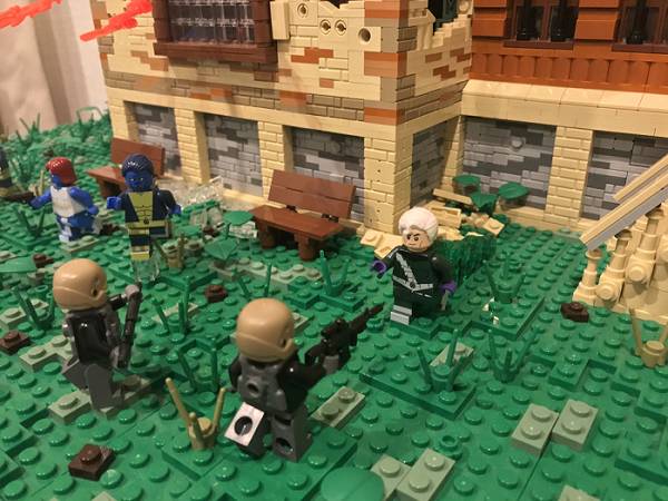 X-Mansion LEGO