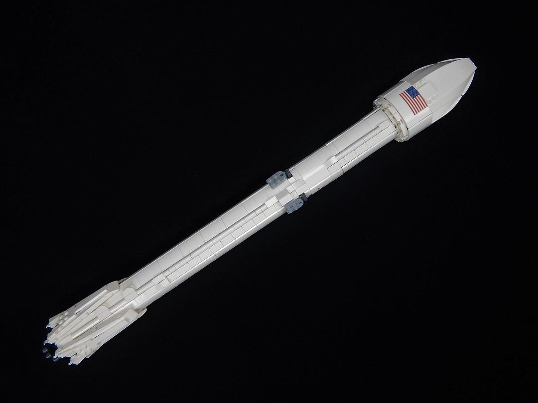 Il Falcon 9 di SpaceX nuovamente in review su LEGO Ideas