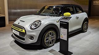 Mini Cooper SE 100% elettrica: l’autonomia si ferma a 177Km stando all’EPA