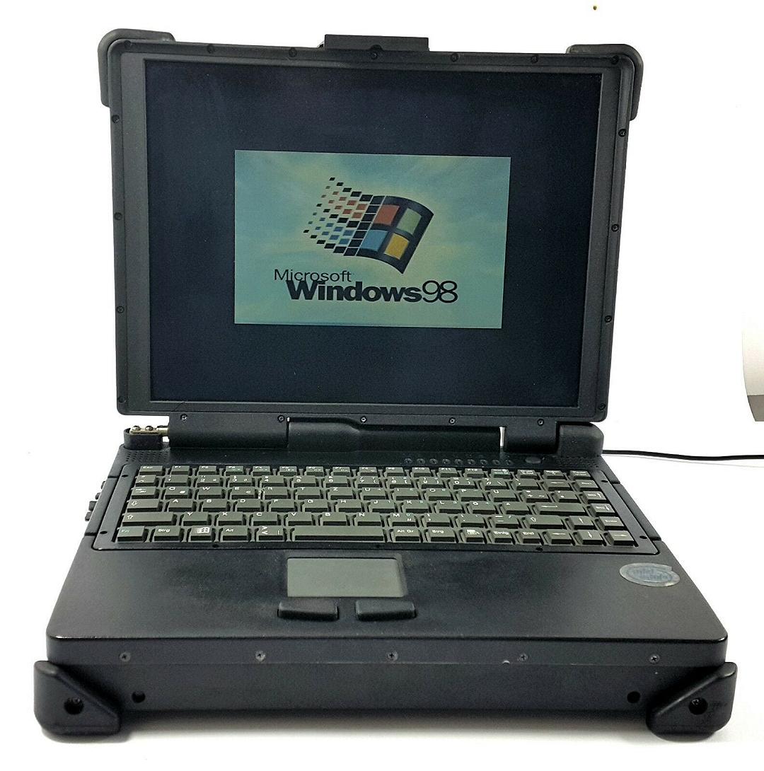 Segreti militari: venduto su eBay un laptop dell’esercito tedesco con file classificati