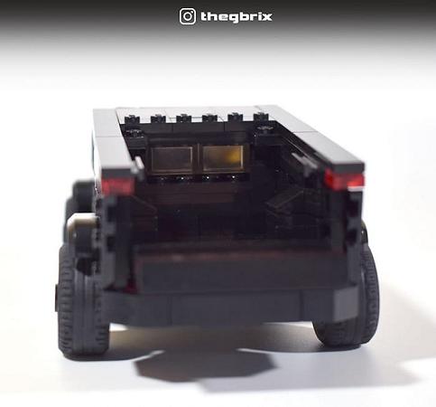 CyberTruck LEGO