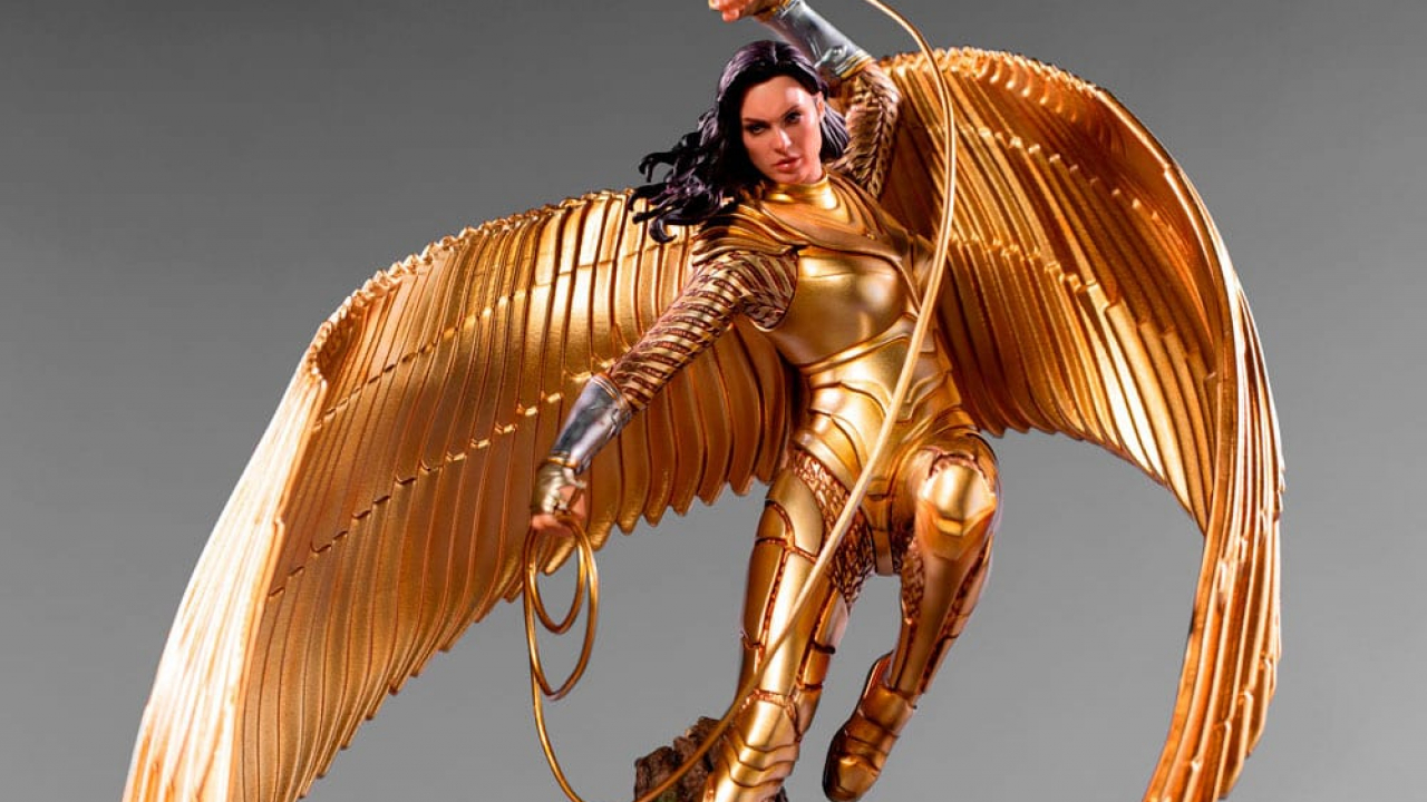 Wonder Woman 1984: ecco l’action figure con l’armatura dorata
