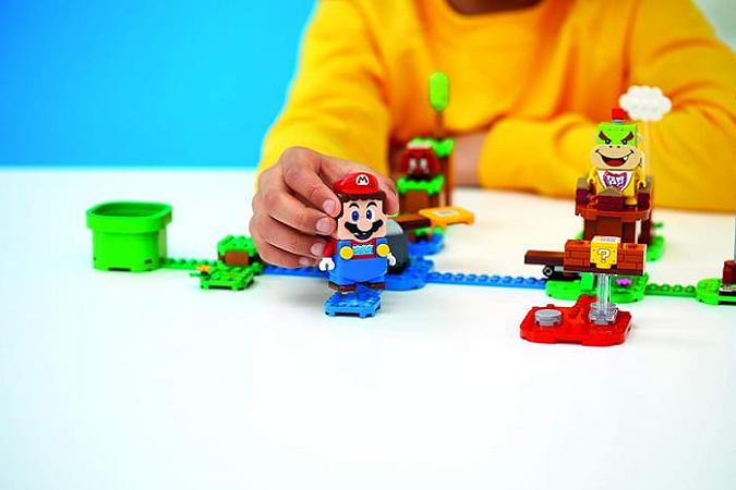 LEGO Super Mario