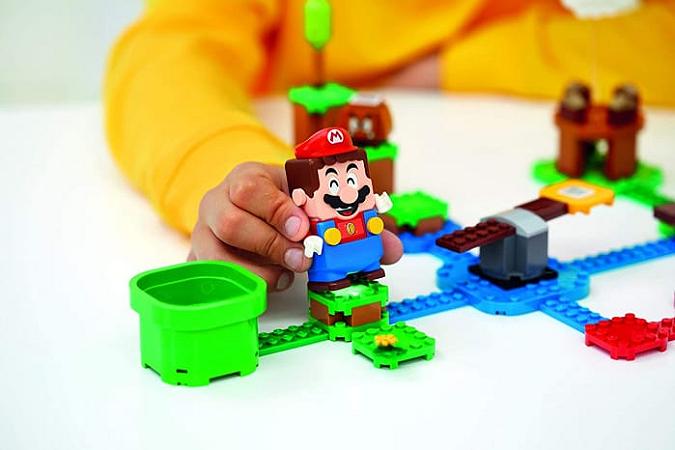 LEGO Super Mario