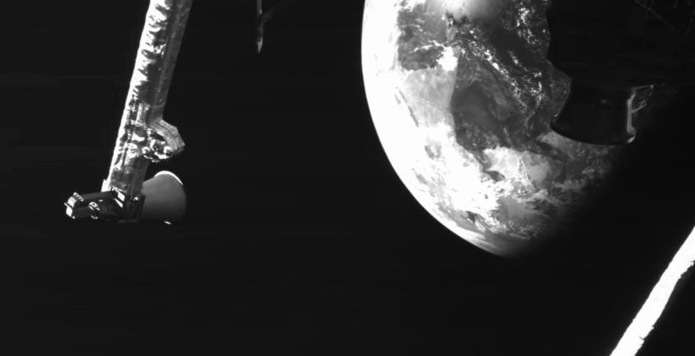 BepiColombo: l'ultimo scatto alla Terra prima del suo viaggio verso Mercurio