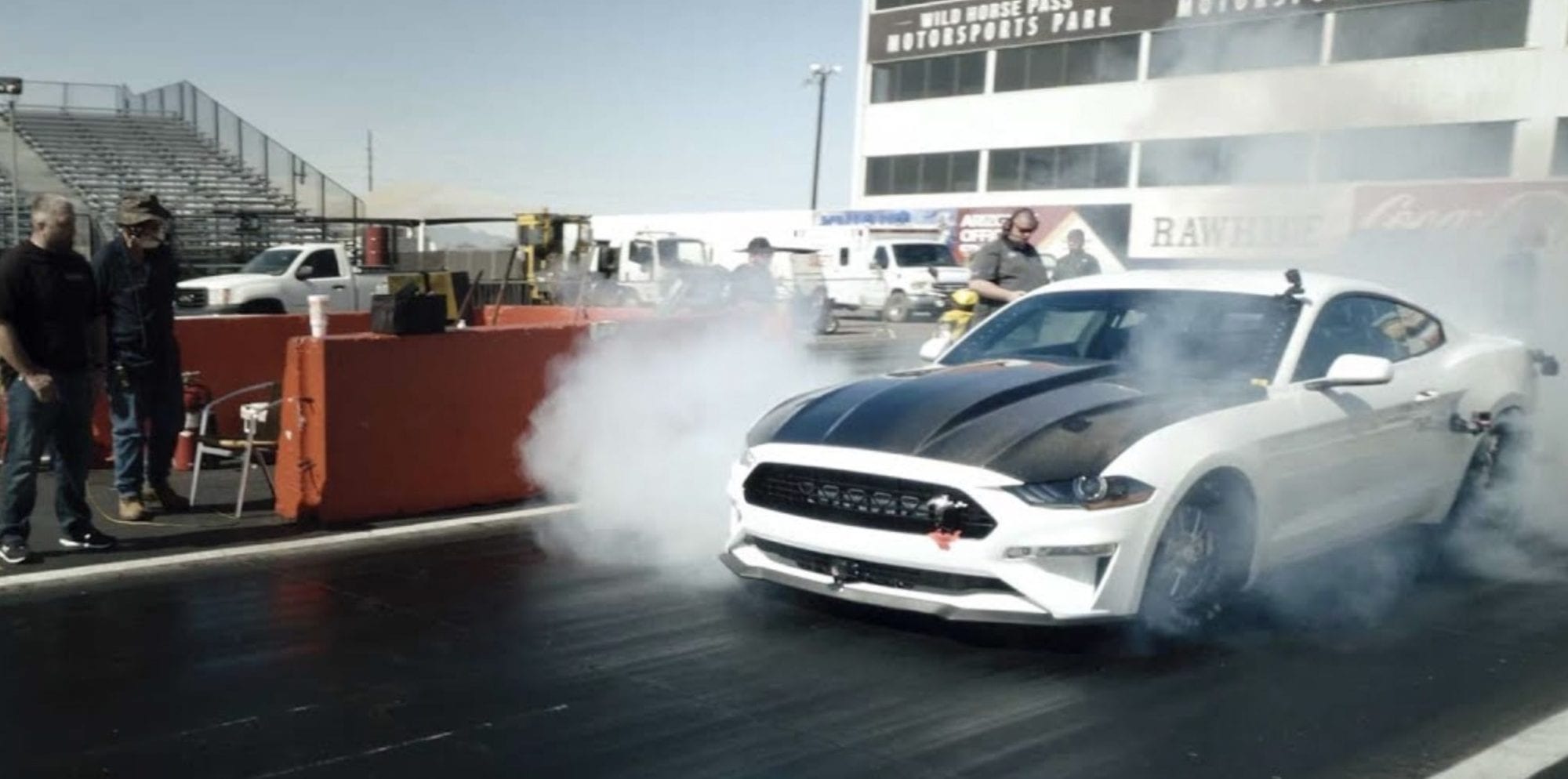 Ford Mustang Cobra Jet 1400, la super elettrica che fa i 400m in 8 secondi