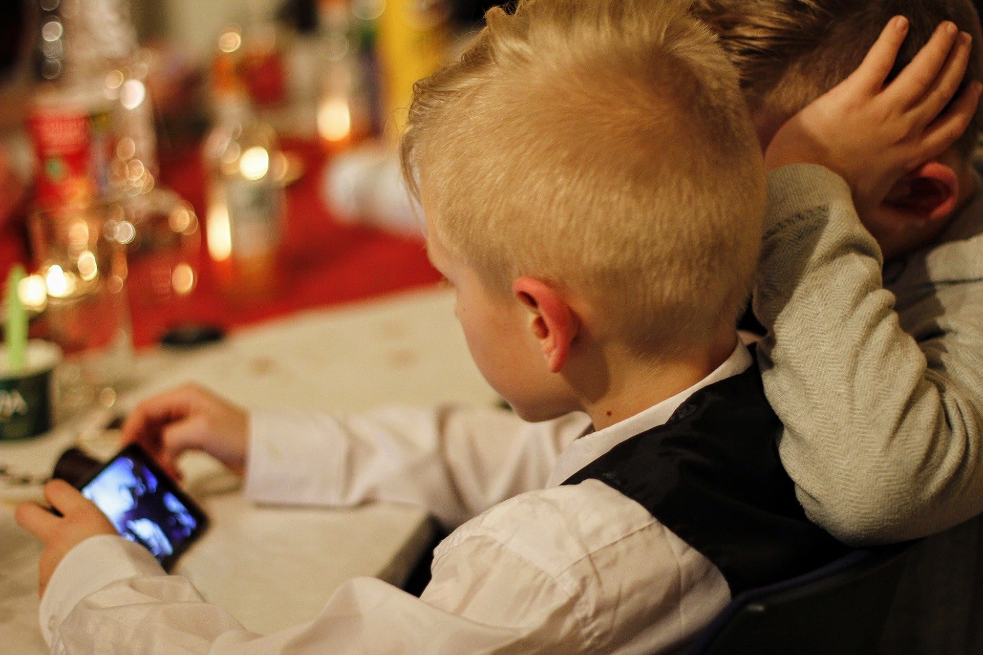 Smartphone, social media e abilità interpersonali nell'infanzia