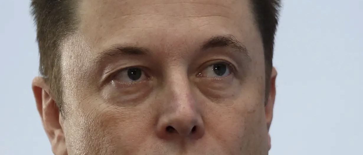 Elon Musk è stato accusato di molestie sessuali da una hostess di SpaceX