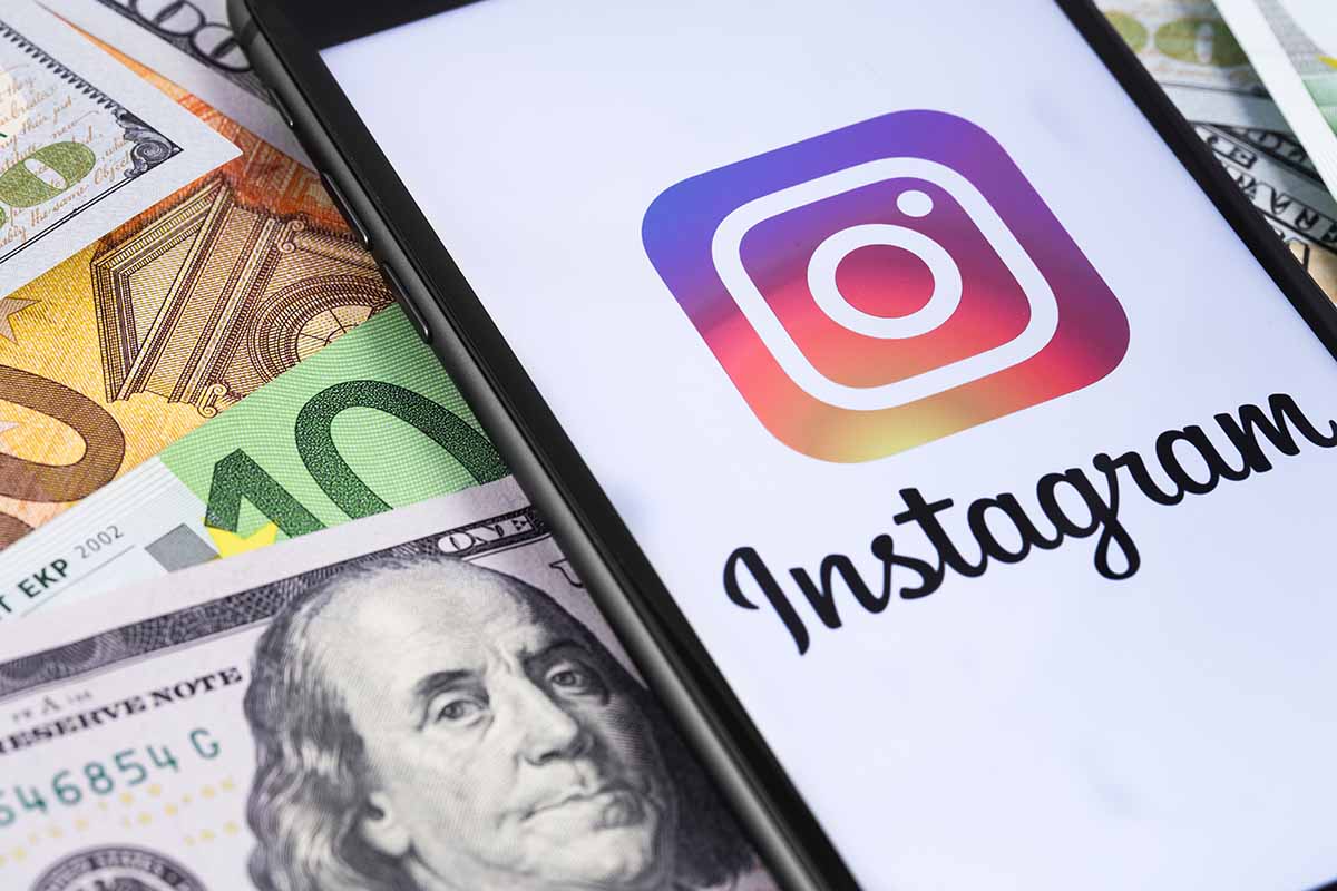 Gli influencer che regalano soldi su Instagram