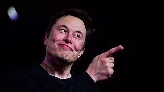 Tesla, alcuni azionisti hanno cercato di togliere Twitter ad Elon Musk