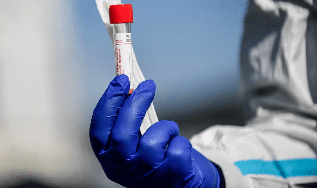 Coronavirus: approvazione d'emergenza da parte dell'FDA di un test che si può fare a casa