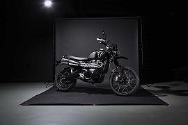 Triumph Scrambler 1200 Bond Edition, una due ruote per i fan di 007