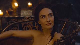 Game of Thrones: un anno fa il finale. Ne parla… Melisandre