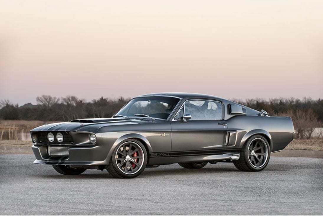 La Shelby GT500 del 1967 rifatta in fibra di carbonio e su licenza ufficiale