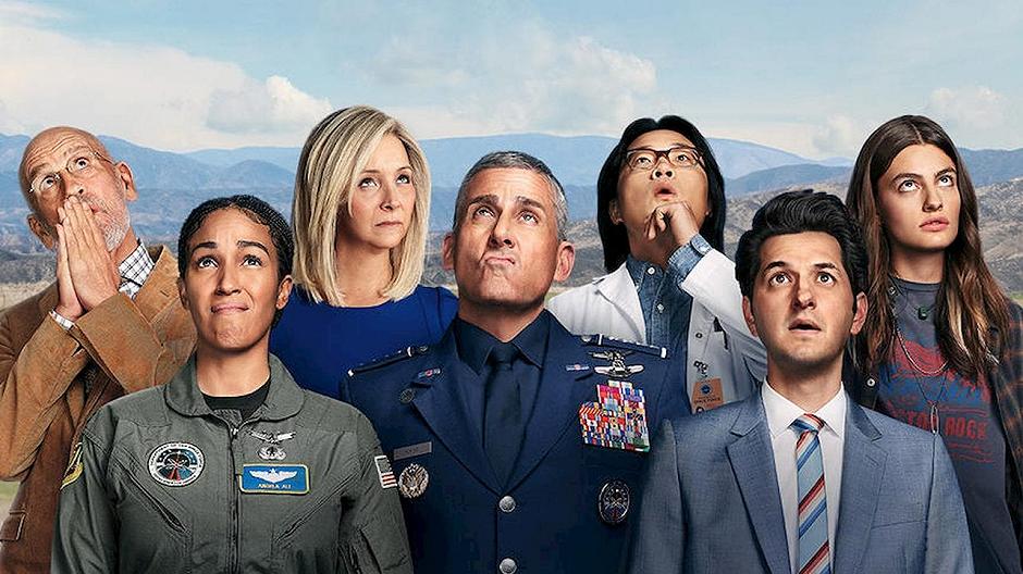 Space Force, la recensione: pronti ad andare sulla Luna con Steve Carell?