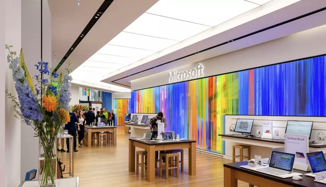 Microsoft rinuncia al modello Apple Store: chiuderà tutti i negozi fisici a livello mondiale