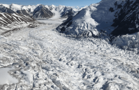 Impennate glaciali: sono innescate da minuscoli granelli di sabbia