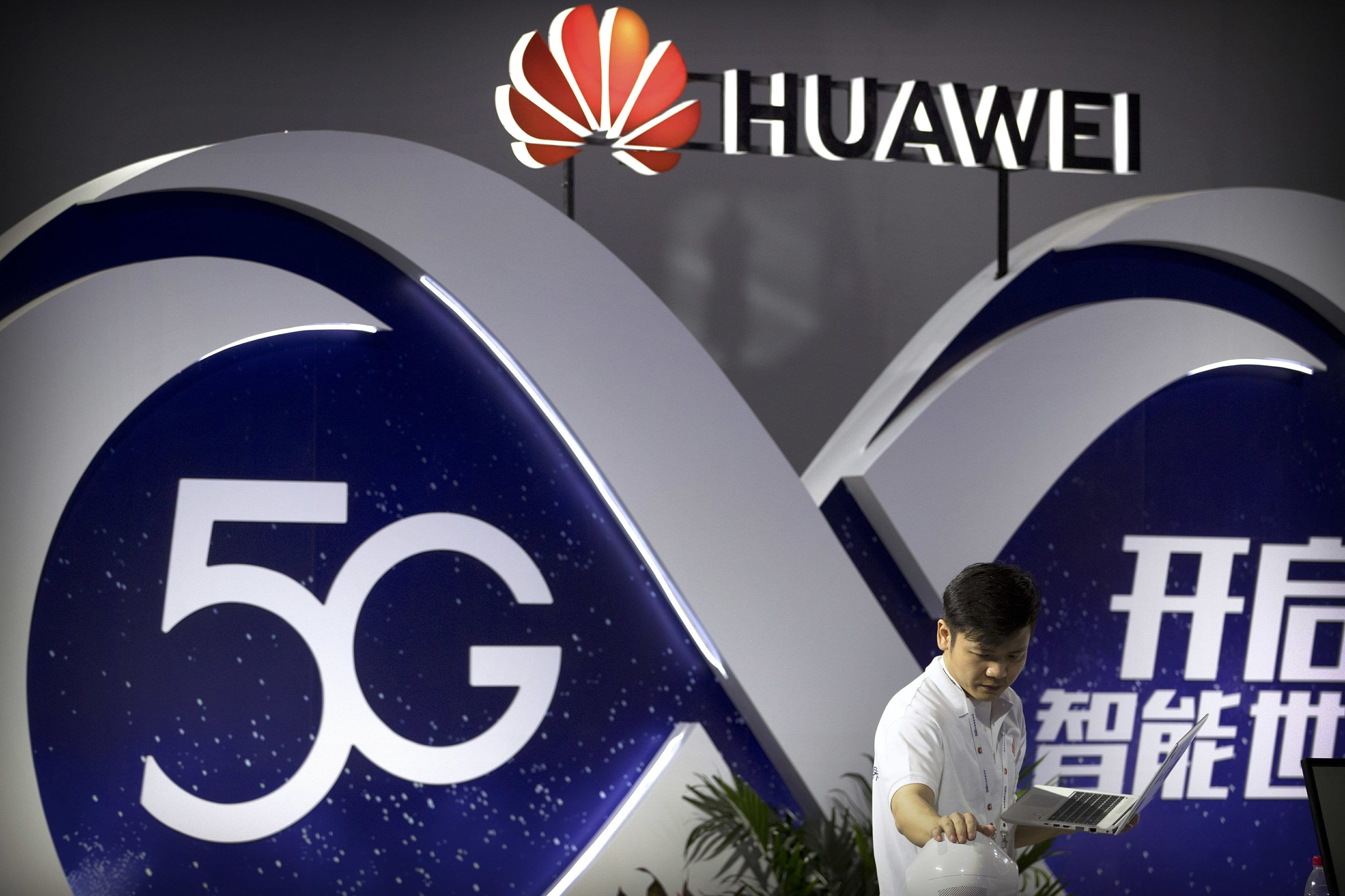 Huawei in Cina non ha rivali, regina indiscussa del mercato domestico