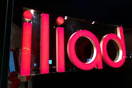 Iliad offre anche la fibra ottica: i francesi ricevono l’OK, saranno operatori di rete fissa in Italia