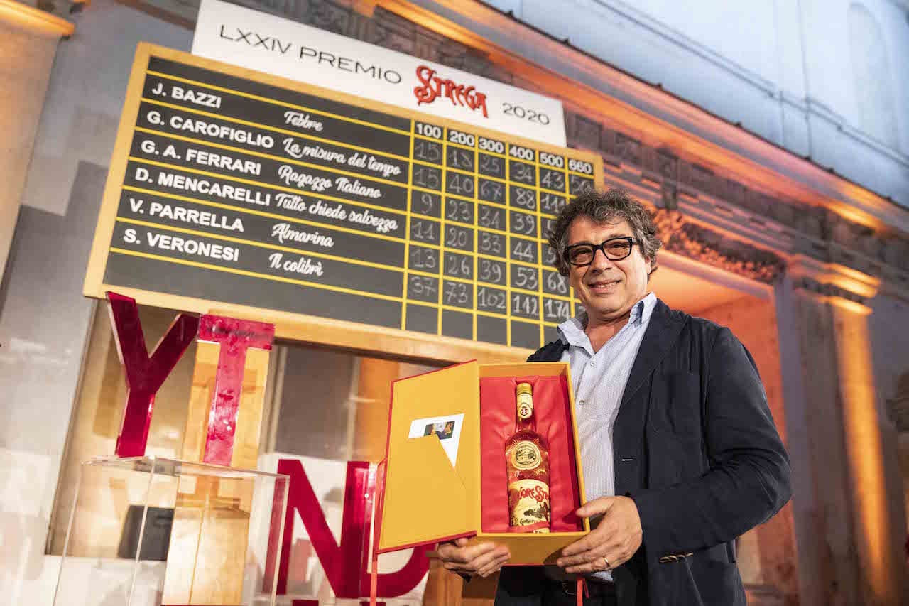 Premio Strega 2020: vince Sandro Veronesi con Il Colibrì