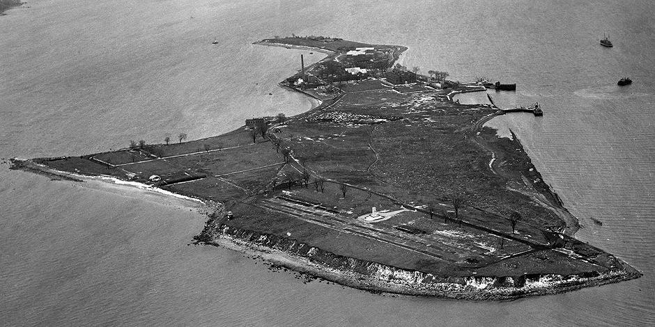 Hart Island, l’isola dei morti