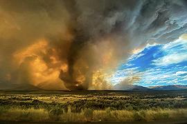 Firenado: un tornado di fuoco si abbatte sulla California