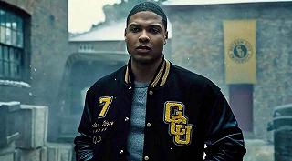 Ray Fisher attacca la Warner Bros. per un post di celebrazione dei personaggi DC Comics neri